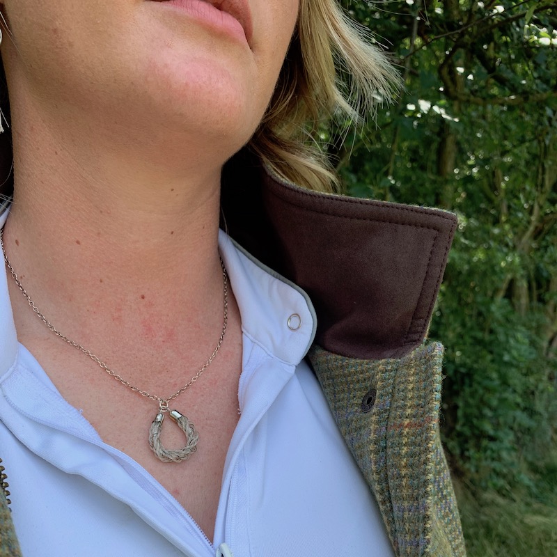 Classic Horseshoe Pendant Necklace