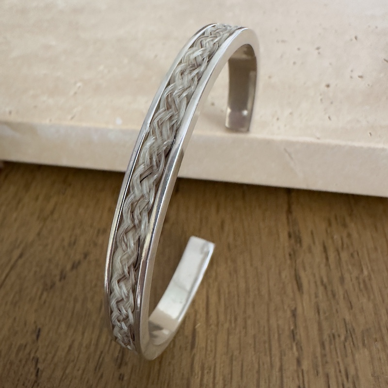 Signature Horsehair Bangle