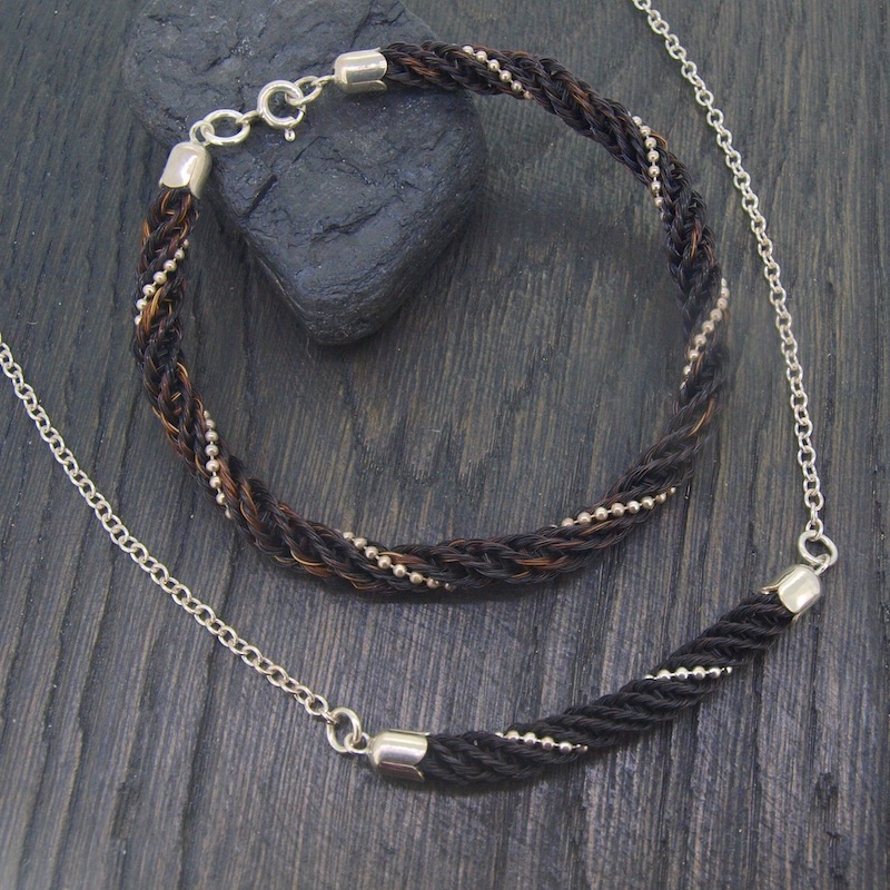 Classic Bar with Beading Set